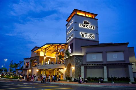 Shop till you Drop at These Premium Outlets in Malaysia!