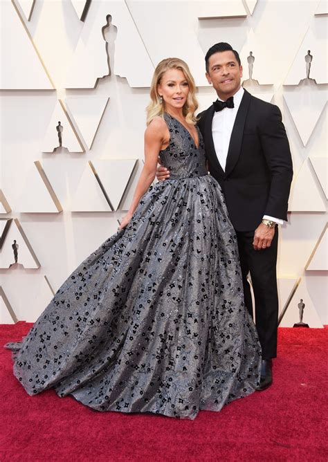 Every Look From The 2019 Oscars Red Carpet Fashionista Nice Dresses