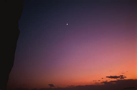 Twilight sky is watching the sunset. Free photo: Twilight Sky, Night Sky, Twilight - Free Image ...