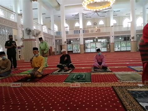 Apart from the availability of the service at the gombak campus, aikol also reaches out to the community. Tak... - Masjid Al Hidayah Taman Melawati Hulu Kelang Selangor