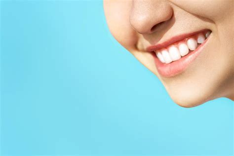 Apa Warna Gigi Yang Sehat Tidak Selalu Putih Lho Doktersehat