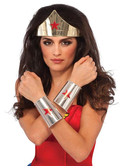 Womens Dc Comics Wonder Woman Tiara And Cuffs