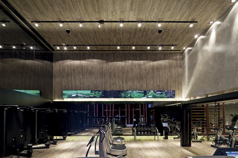 Fachada De Academia Pequena