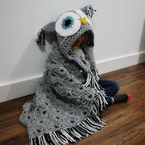 DIY Owl Blanket Will Turn You Into a Cozy Bird on the Couch