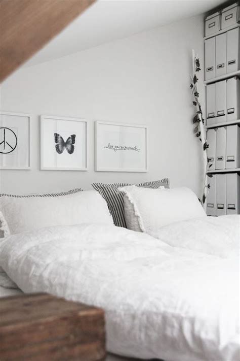 små rom med skråtak - Google-søk | Bedroom interior, Bedroom design