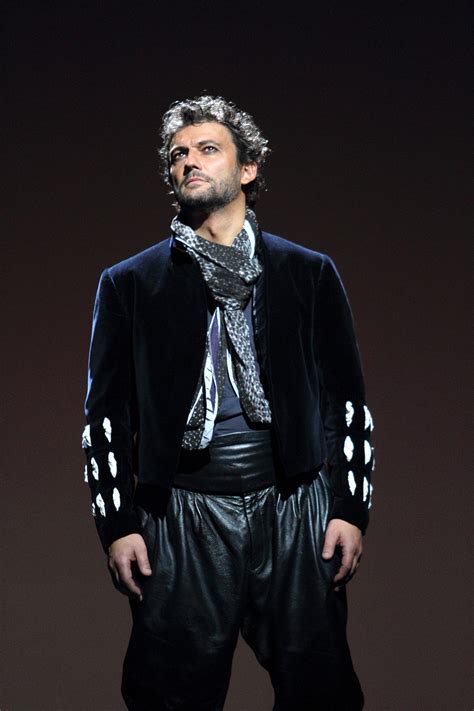 In the shadow of the moon. Jonas kaufmann and his wife. Jonas Kaufmann - Wikipedia