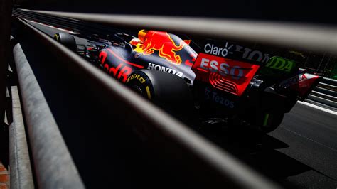 Red Bull F1 Desktop Wallpaper