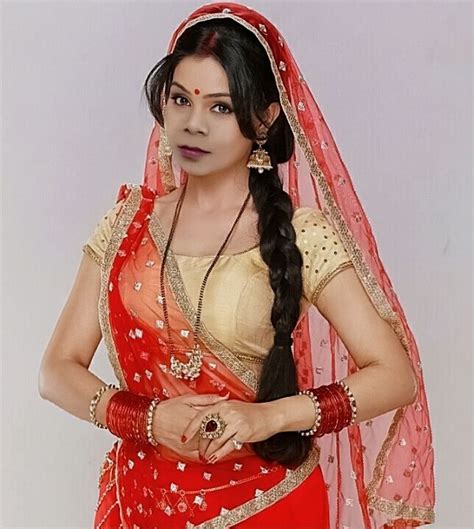 india beauty beauty women desi wonder woman saree indian superhero beautiful sari