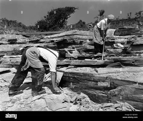 Quarry Men Black And White Stock Photos And Images Alamy