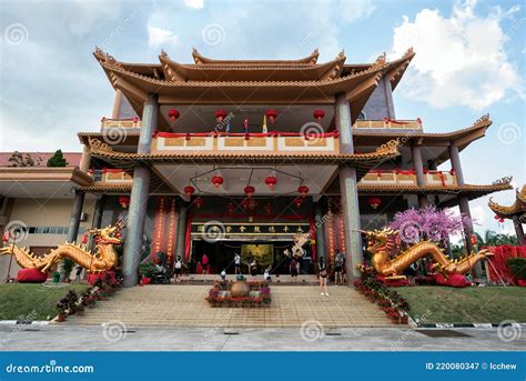 A Grand Scenic Traditional Colorful Chinese Dragon Temple In Yong Peng