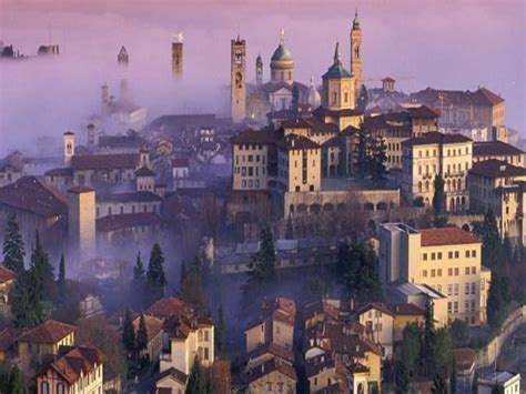 Bergamo is a beautiful walled city located 37 miles (60 km) from milan. Bergamo Orio Al Serio (BGY) ←/→ Livigno - ValtellinaViaggi