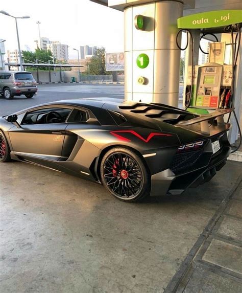 Pin By Yacine Dz On Cars Lamborghini Sv Lamborghini Cars Sports Car