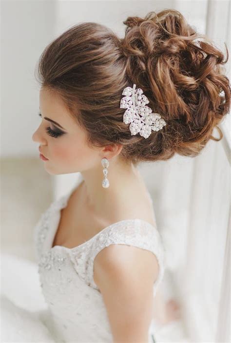 15 Braided Wedding Hairstyles That Will Inspire With