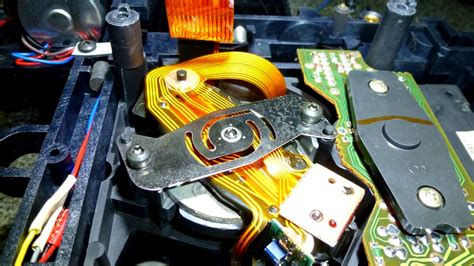 How Tesla CD player modification been done 