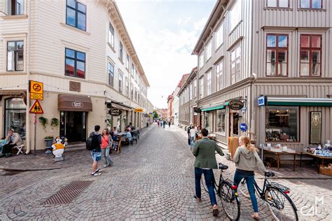 Kalla oss träningsklubb, spa, yogastudio eller bad. Göteborg Haga Nygata : vue générale - Mon chat aime la photo