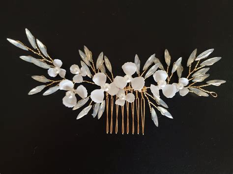 This Beautiful Faux Pearl Flower Hair Comb Will Add A Stunning Accent On Your Big Day The Wire