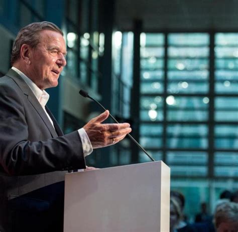 Carl rothschild headed bank in naples carl headed the naples, italy branch of the rothschild bank. "FAS": Schröder hört als Berater für Rothschild-Bank auf ...