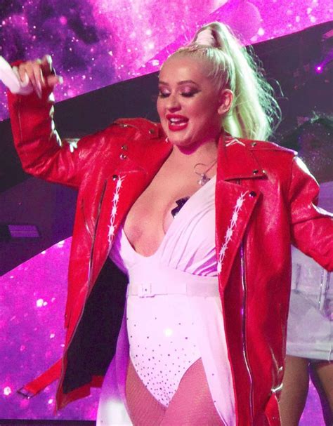 Christina Aguilera New Years Eve Performance At Zappos Theatre In Las Vegas GotCeleb