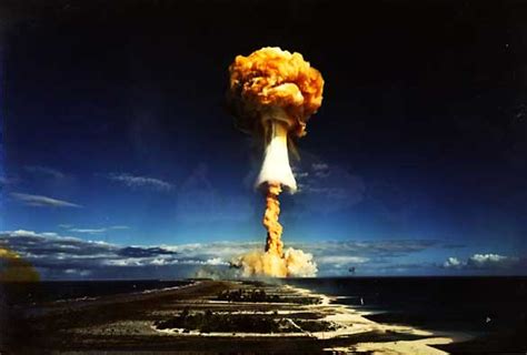 Wabsonmix 9 De Agosto De 1945 Estados Unidos Lanza La Segunda Bomba Atómica Sobre Japón