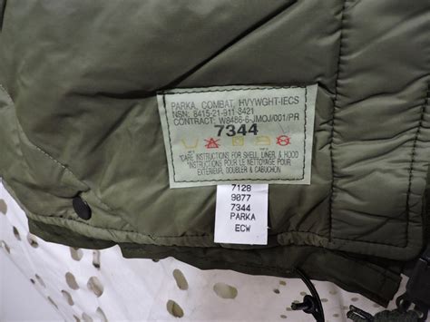 New Condition Canadian Army Goretex Iecs Parka Size Tall Large 7344