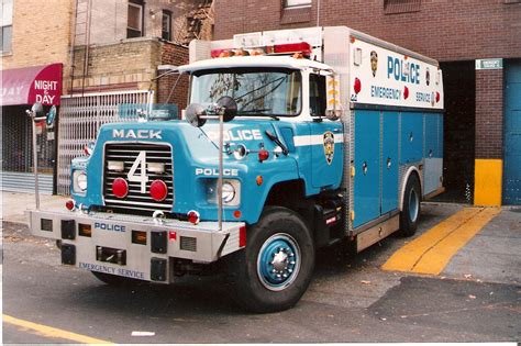 1993 Nypd Policetruck 4 Mack R Bronx A Photo On Flickriver