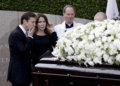 Mourners Say Farewell To Nancy Reagan And A Bygone Republican Era The Boston Globe Nancy