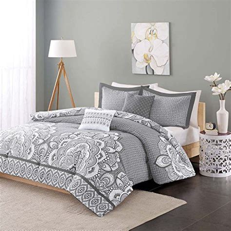 Intelligent Design Isabella Comforter Set Fullqueen Size Grey Geometric
