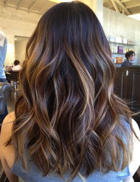 Tabla de contenidos balayage on dark hair according to skin tone from dark brown to balayage without touching your roots if you have dark hair, balayage is a good option for you. balayage dark brown hair - Her Style Code