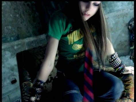 Avril Lavigne Sk8er Boi Mv Screencaps Hq Music Image 19783909 Fanpop