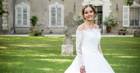 Je vois ma fille en princesse, ma fille éblouissante emeline surprend sa mère et se dévoile en robe de mariée ‍. Elodie (Mariés au premier regard 2020) : sa soeur jumelle ...