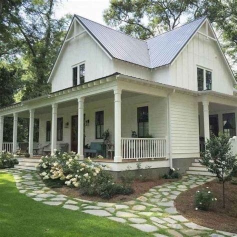 Gorgeous country farmhouse decor ideas for living room47. 37 Incredible Farmhouse Style Front Yard Landscaping Ideas ...
