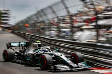 Après avoir remporté de nombreux titres en karting en finlande, valtteri bottas commence sa carrière dans le sport automobile valtteri continue en 2010, et finit à nouveau troisième, avec deux victoires. Valtteri Bottas überzeugt: Ich kann in Monaco auf Pole fahren!