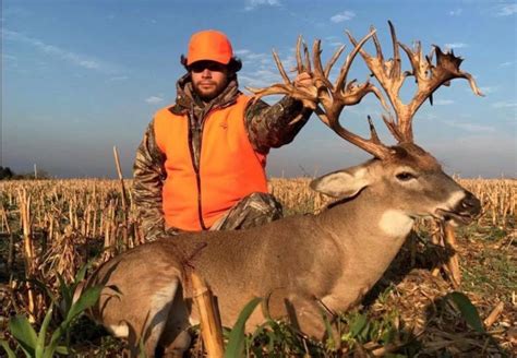 Check Out This Potential World Record Whitetail Buck From