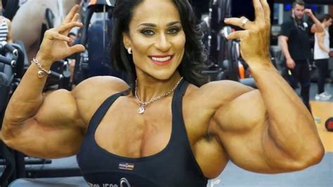 Female Bodybuilder Showing Her Big Muscles Body Building Women Muscle Women Bodybuilding