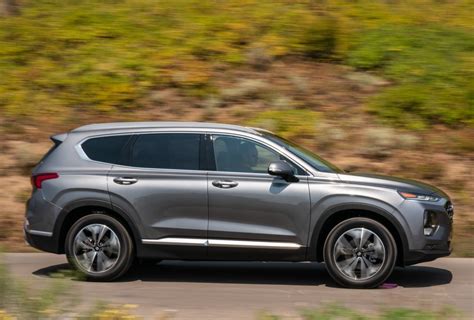 Now, you can get to the full spec details of your perfect hyundai santa fe suv 2018. HYUNDAI Santa Fe specs & photos - 2018, 2019, 2020 ...