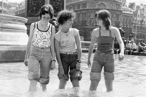 A Look Back At The Famous London Heatwave Of 1976 London Evening Standard Evening Standard