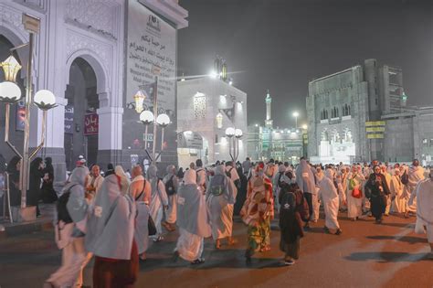 سؤالات الحاكم سؤالات السلمي سؤالات السهمي سؤالات العبدي للمقبلي سبل السلام سفر السعادة سنن أبي داود سنن ابن ماجة سنن الترمذي سنن الدارقطني سنن الشافعي سنن. حجاج بيت الله الحرام.. يتوافدون إلى الحرم المكي الشريف ...