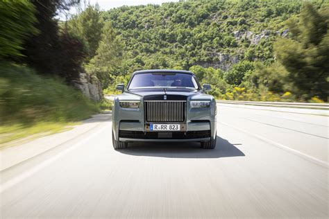 Rolls Royce Phantom 8k Ultra Hd Wallpaper