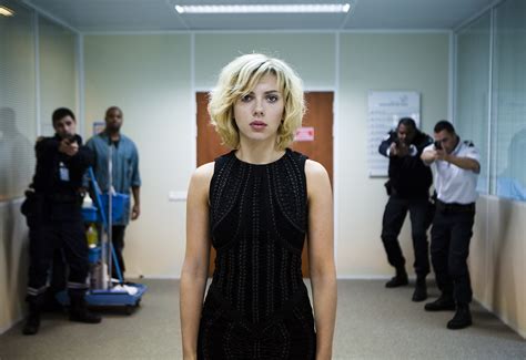 Lucy Critique Du Film De Luc Besson Avec Scarlett Johansson