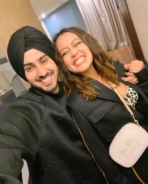 Neha Kakkar And Rohanpreet Singh Set Major Couple Goals See Their Cute