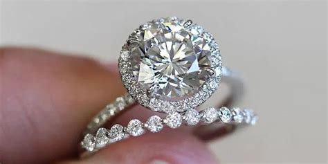 Engagement Ring Vs Wedding Ring The Difference Lds Wedding