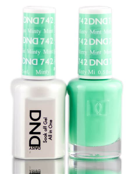 Daisy DND Gel Lacquer Duo Minty Mint 742 Pack Of 3 With Sleek