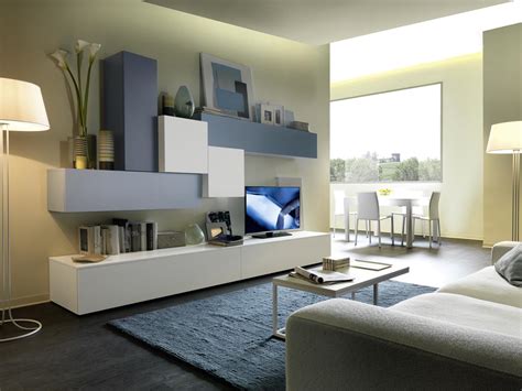 La nuova gamme e collezioni del marchio italiano con le proposte per divani, soggiorni, cucine, camere da letto e deluxe collection. Obývačkové zostavy CHATEAU D´AX CHATEAU D´AX