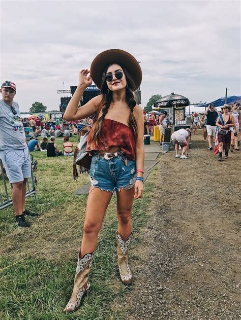 Stagecoach Inspo Music Festival Outfits Country Music Festival