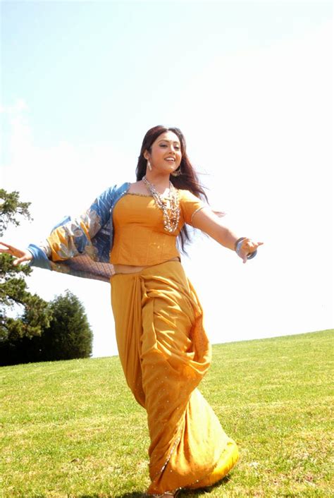 Meena South Actress Hot Navel Pics Wallpaper 23