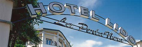 Zuvor hatten die retter 12 tote bestätigt. Wer wir sind - Hotel Lido La Perla Nera Stresa