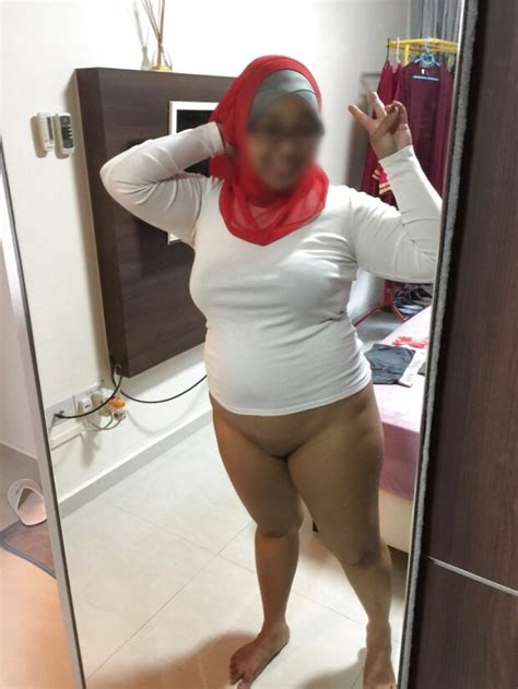 Hijab Malaysian Chubby Milf Thidi