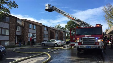 9 Families Displaced By 2 Alarm Apartment Fire In Overland Park
