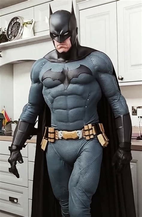 Pin By Lorente On Batman Batman Cosplay Batman Costumes Batman Suit