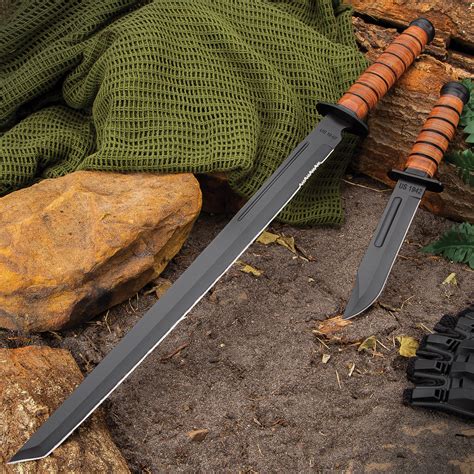 Us Combat Fighting Knife And Sword
